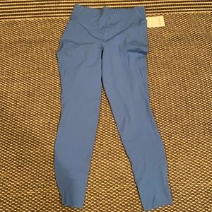 Lululemon base pace blue Nile